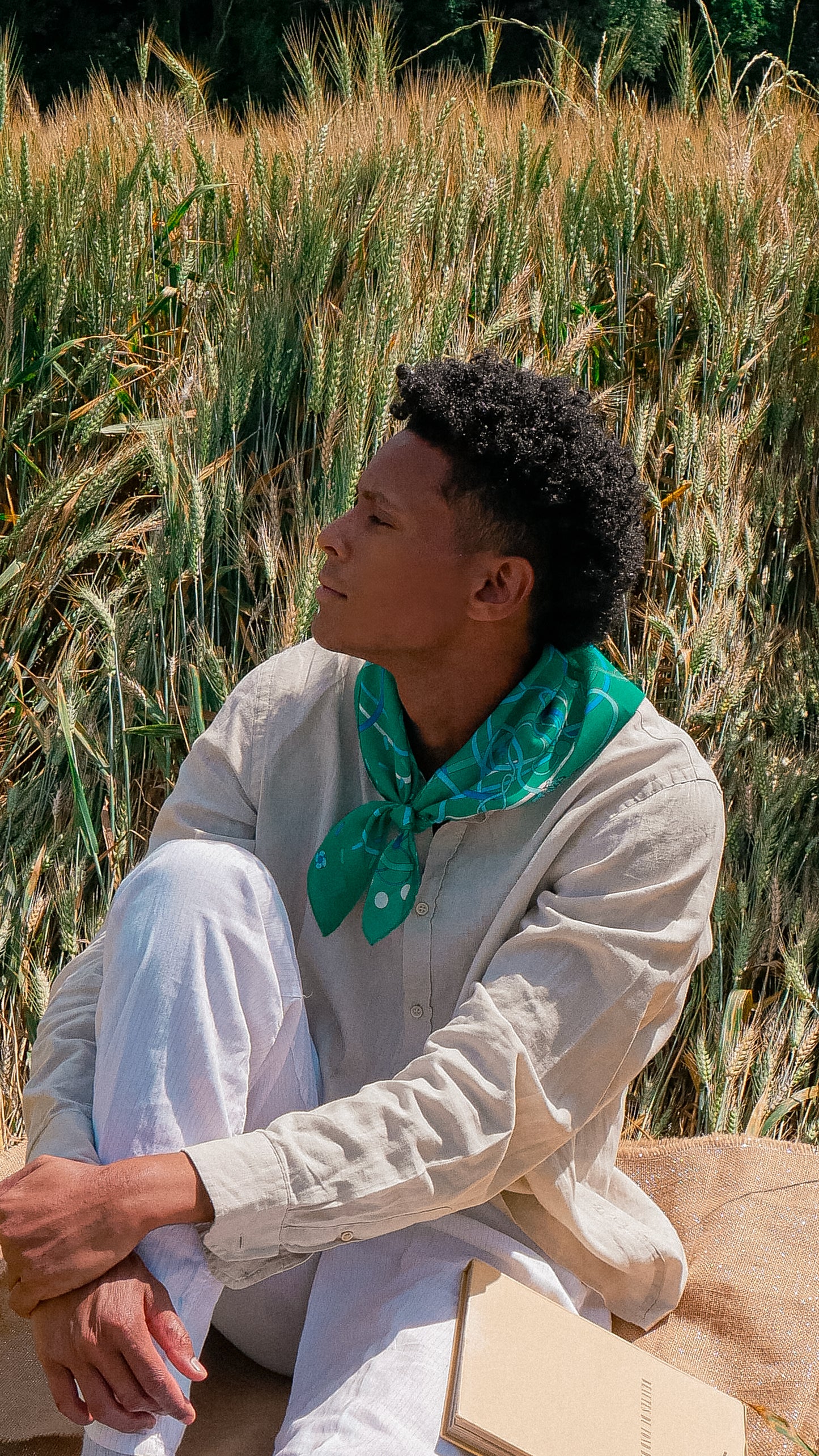 Foulard carré 65cm en coton soie Virginie Riou « La douceur menthe à l’eau »