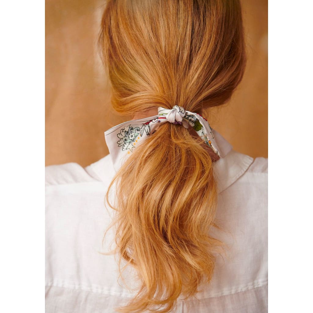 Foulard ruban Virginie Riou « La petite colombe » xccscss.