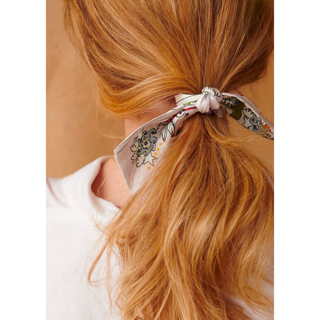 Foulard ruban Virginie Riou « La petite colombe » xccscss.