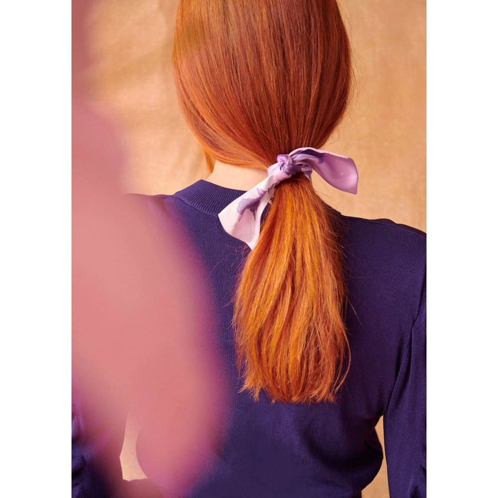 Foulard ruban Virginie Riou « La petite cassiopée mauve» xccscss.