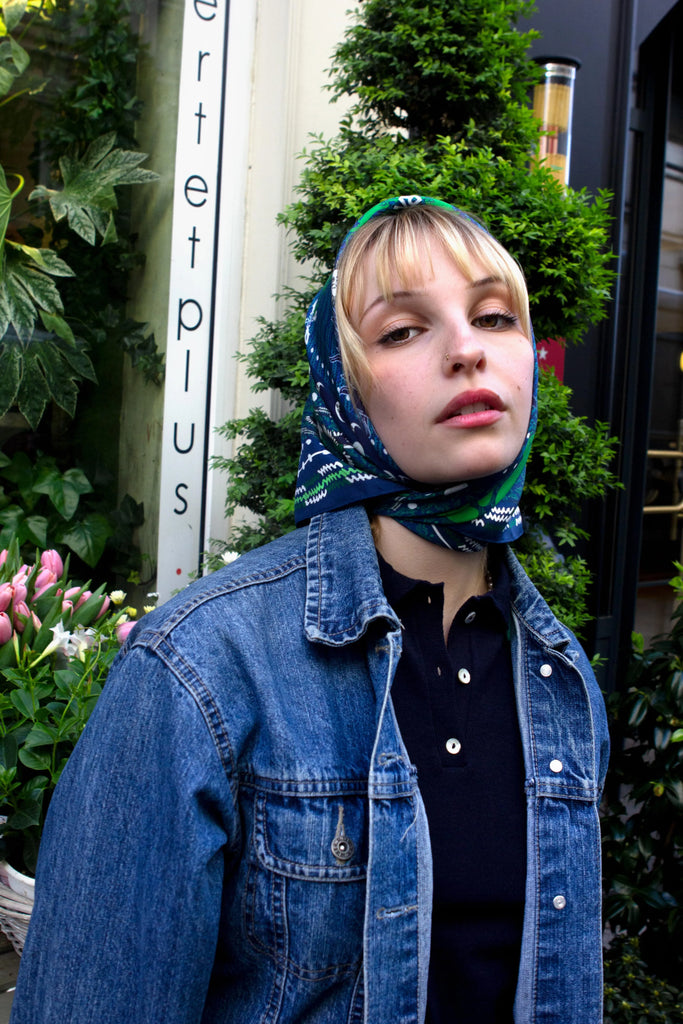 Carré en soie, 65, Le bandana, bleu marine