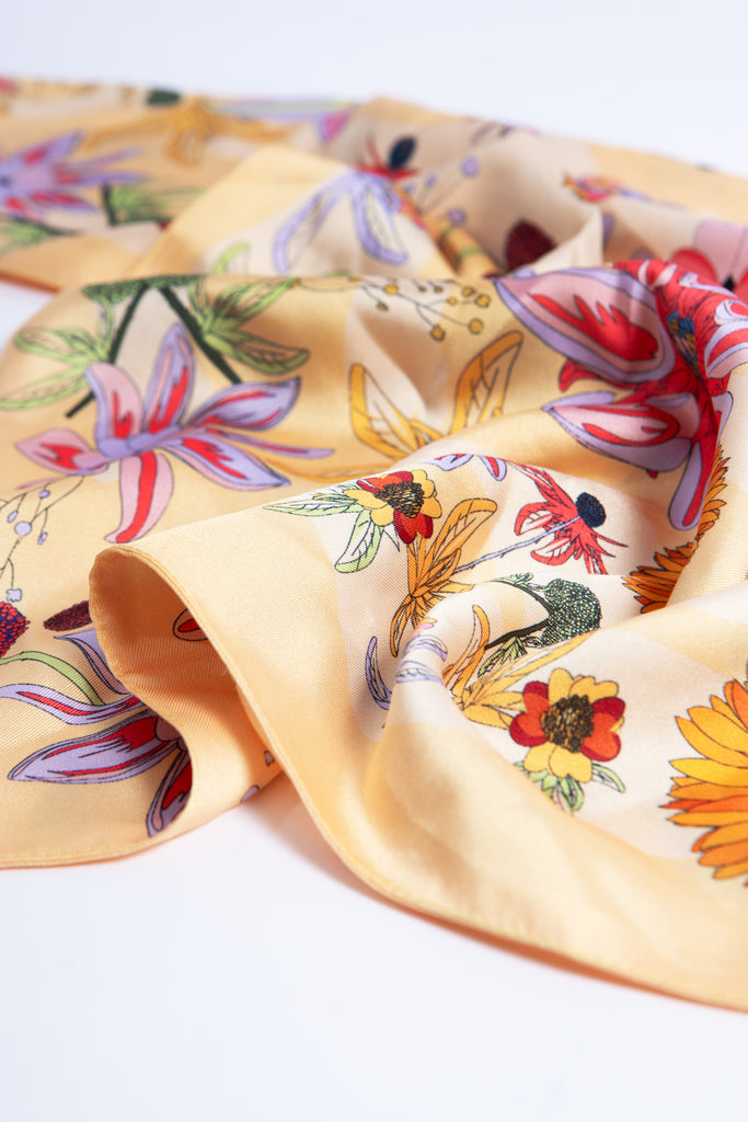 foulard triangle, tournesol, jaune