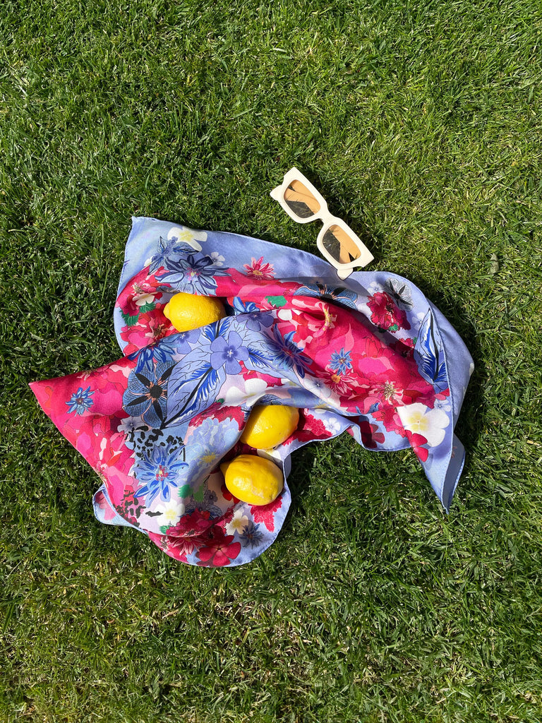 carré soie 65 cm, tropical, fleuri violet et rose