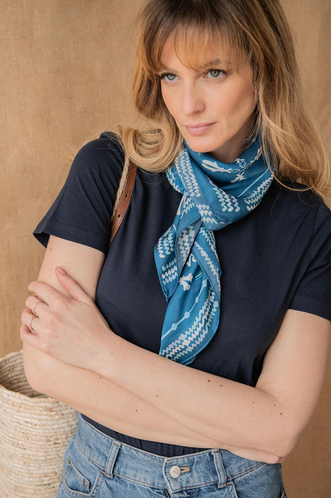 Carré en soie, 90, Le bandana, bleu