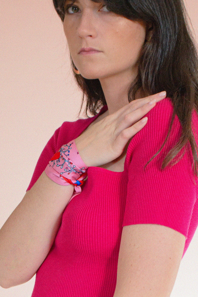 Ruban poignet, l'amour, rouge et rose